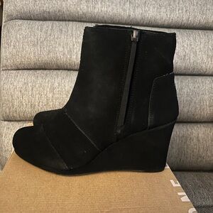 TOMS Elegant Black Wedge Ankle Booties